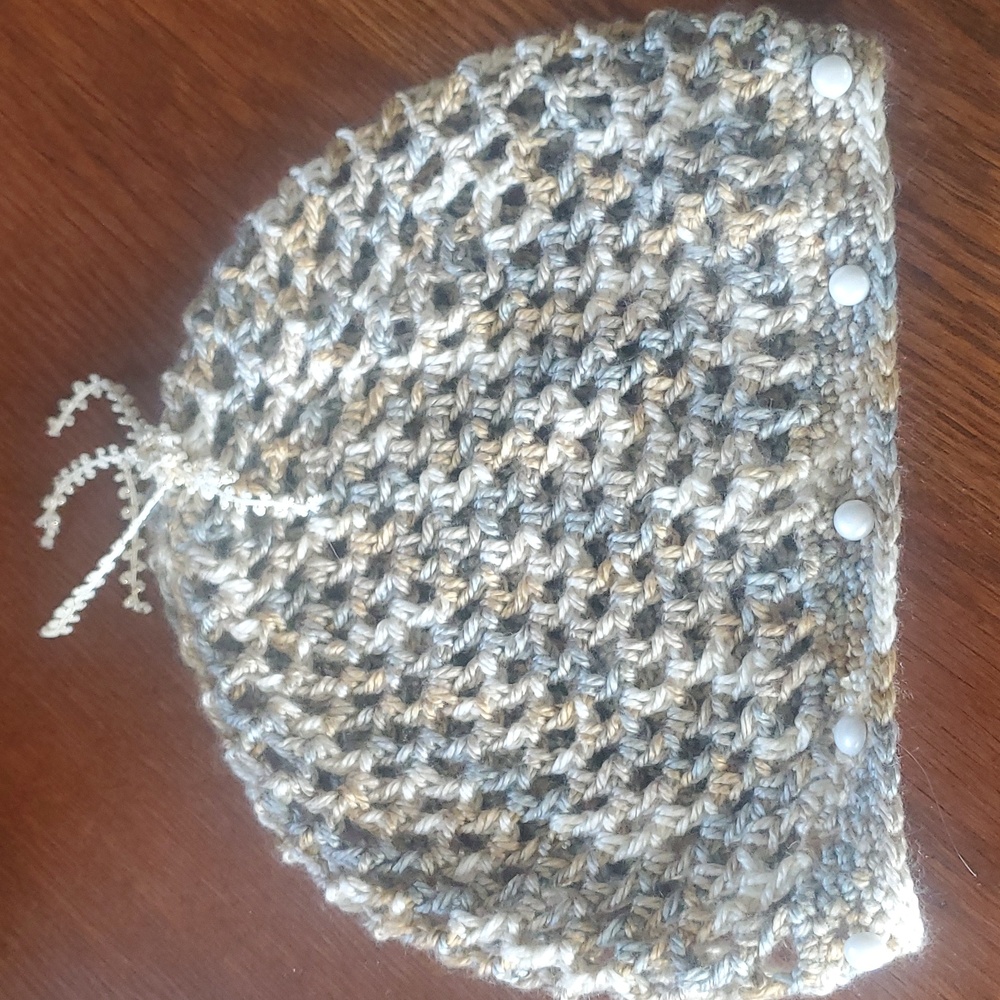 Crochet Beanie in Gray and Cream